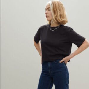 Everlane Organic Cotton Crop Tee - Black